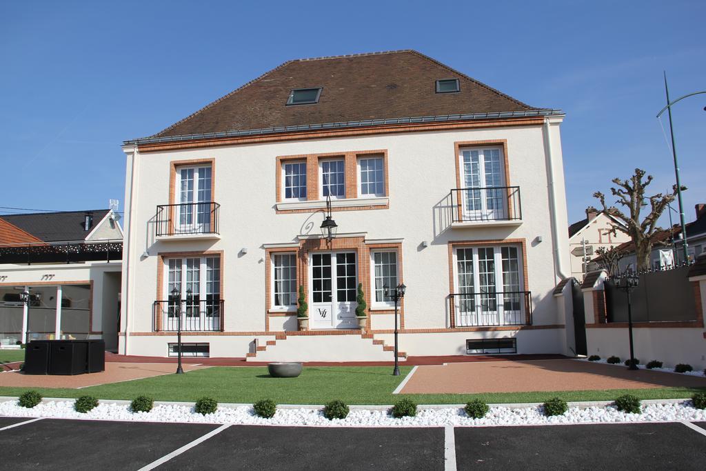 Villa Louis Victor Dizy Buitenkant foto